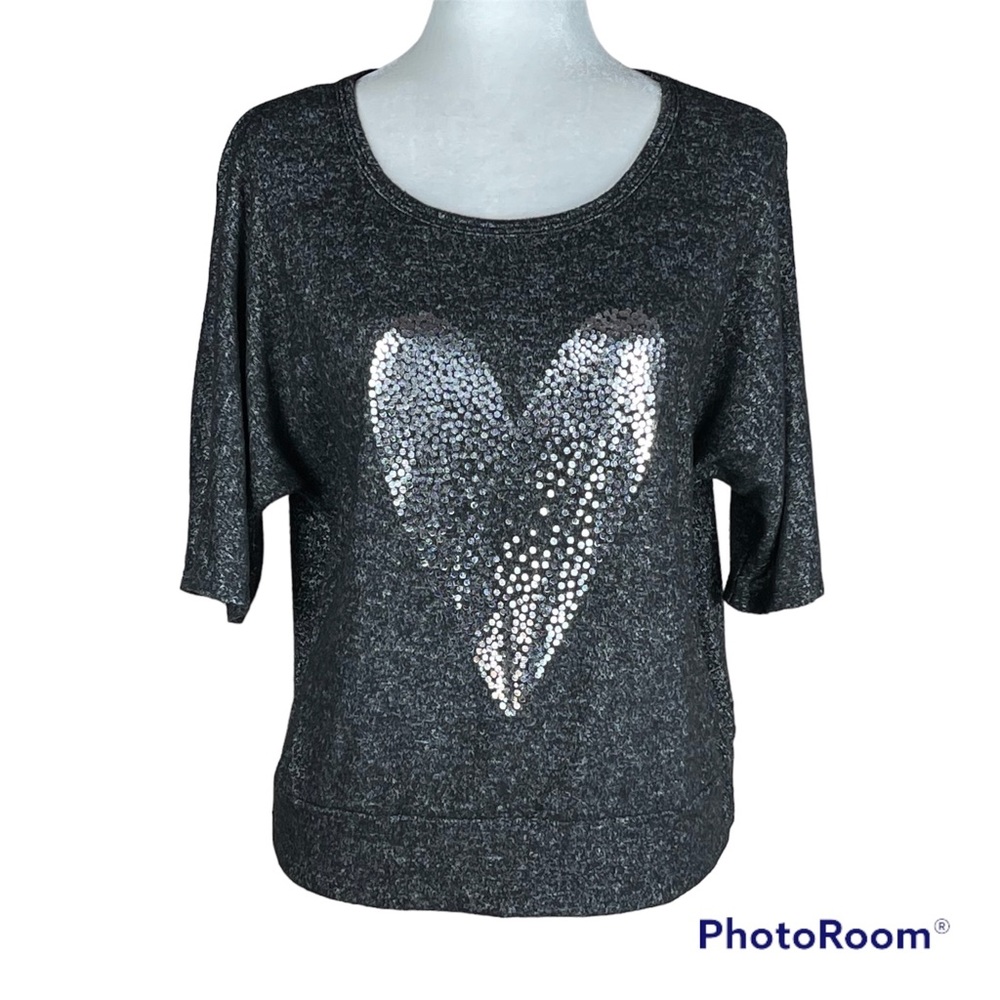 LAVISH Metallic Sparkle Foil Heart Batwing Sleeve Short Sleeve Top Medium NWT